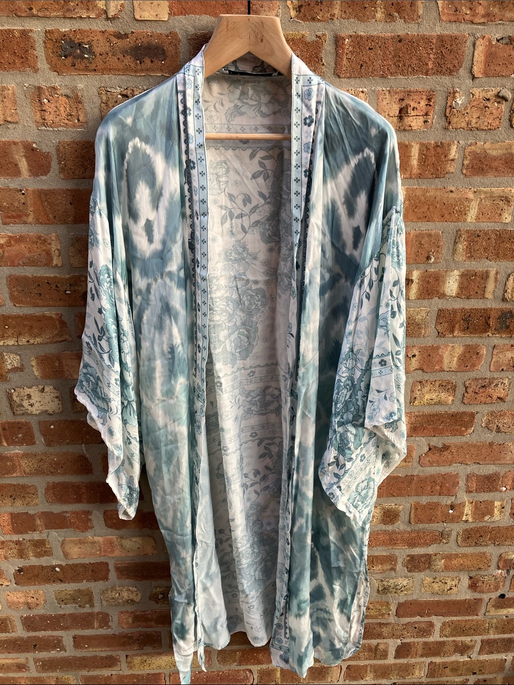 Rue de Seine blue tie dye floral kimono wrap
